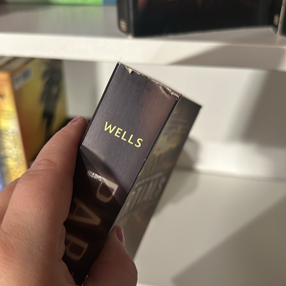 Dystopian Books - Picture 4 of 12